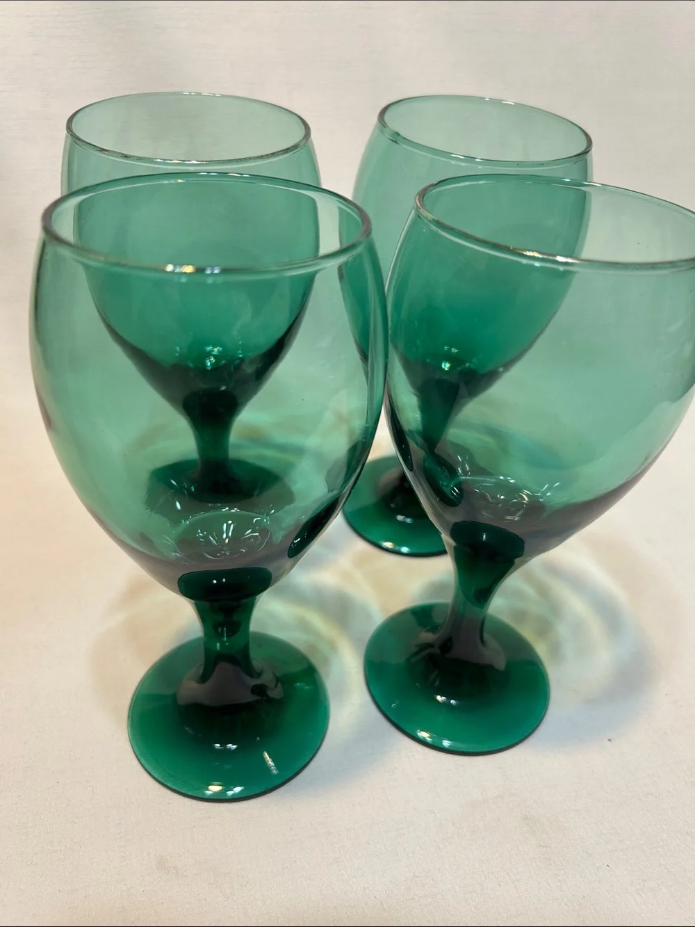 Vintage Set of 4  Libbey Glass Juniper Green Wine / Water Glasses